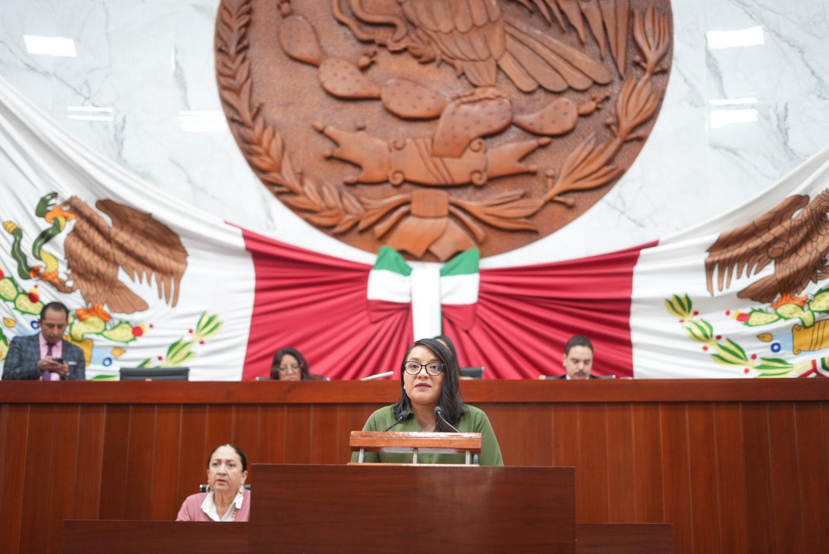 Propone diputada Laura Yamili Flores Lozano regular embargos bancarios en el servicio público de Tlaxcala